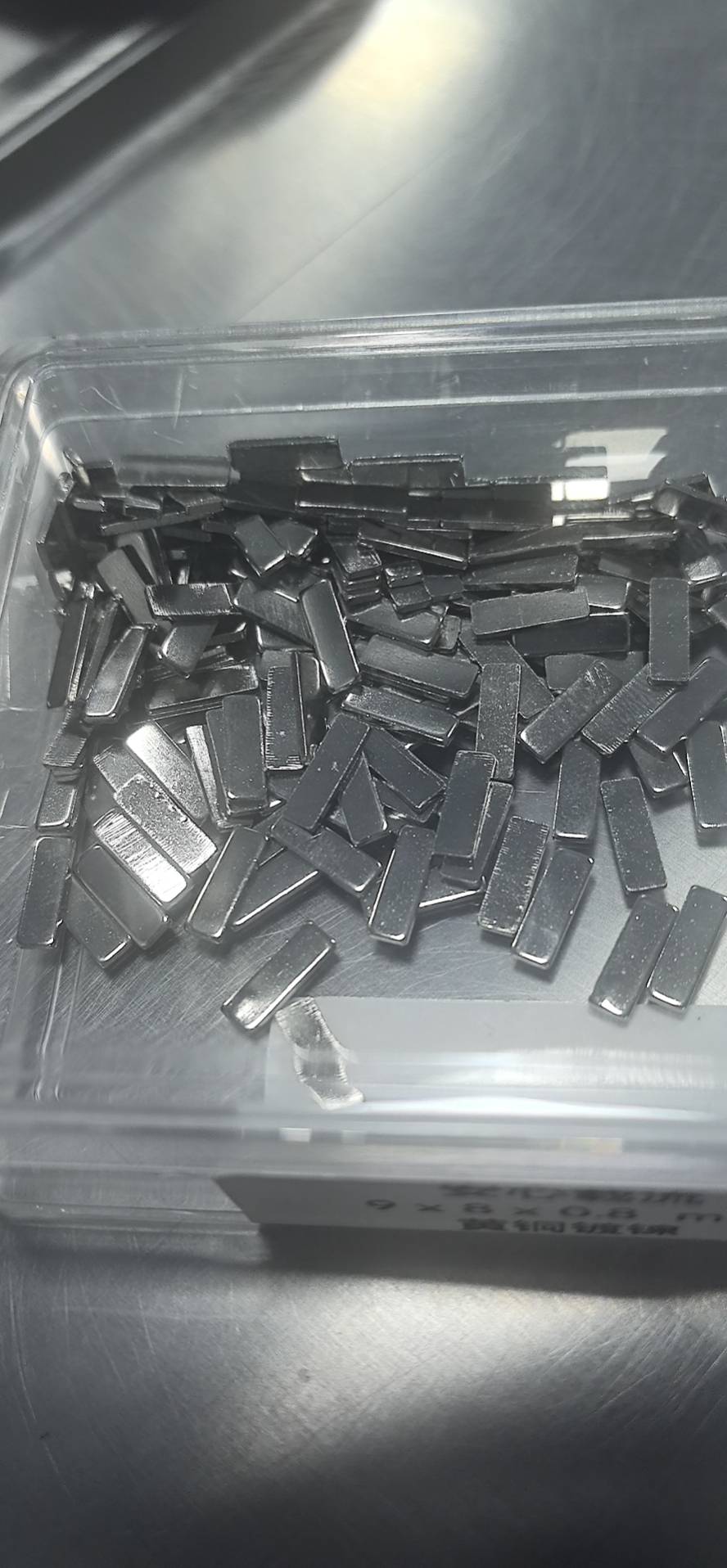 9×8×0.8mm 图 2