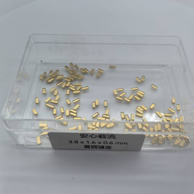 3.8×1.6×0.6mm 图 3