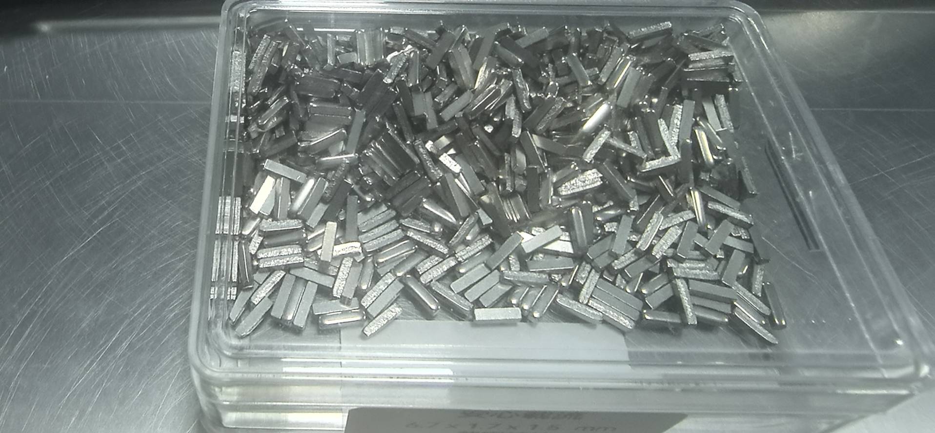 6.7×1.7×1.5mm 图 2