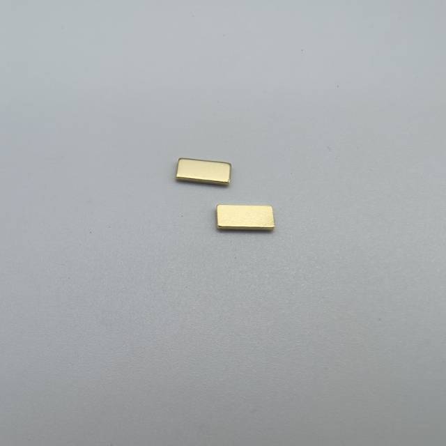 4×4×0.8mm 图 3